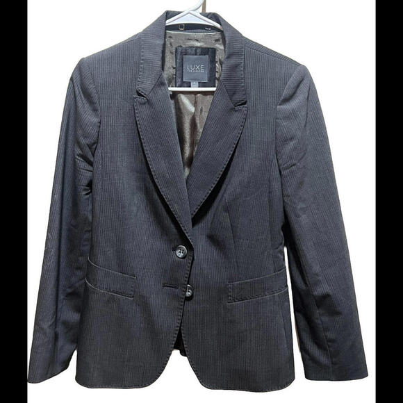 Limited Luxe Edition Size 4‎ Dark Gray Pin Stripe Blazer D12 - Picture 1 of 4